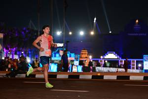 BIB: 261
                            <button type="button" onclick="openModal(15056925)" class="btn btn-primary btn-sm float-right btn-popup" data-toggle="modal" data-target=".modal-high-quality">
                        <i class="fas fa-shopping-cart"></i> Add to Cart
                    </button>
                                            <button type="button" onclick="isThisMe(15056925, true)" class="btn btn-success btn-sm float-right btn-popup btn-isme hidden" data-toggle="tooltip" data-placement="bottom" title="นี่คือรูปของคุณใช่ไหม คลิกที่นี่เพื่อเอาเข้าอัลบั้ม">
                        <i class="fas fa-plus"></i> Add to album
                    </button>
                    <button type="button" onclick="isThisMe(15056925, false)" class="btn btn-warning btn-sm float-right btn-popup btn-isnotme hidden">
                        <i class="fas fa-ban"></i> Remove from album
                    </button>